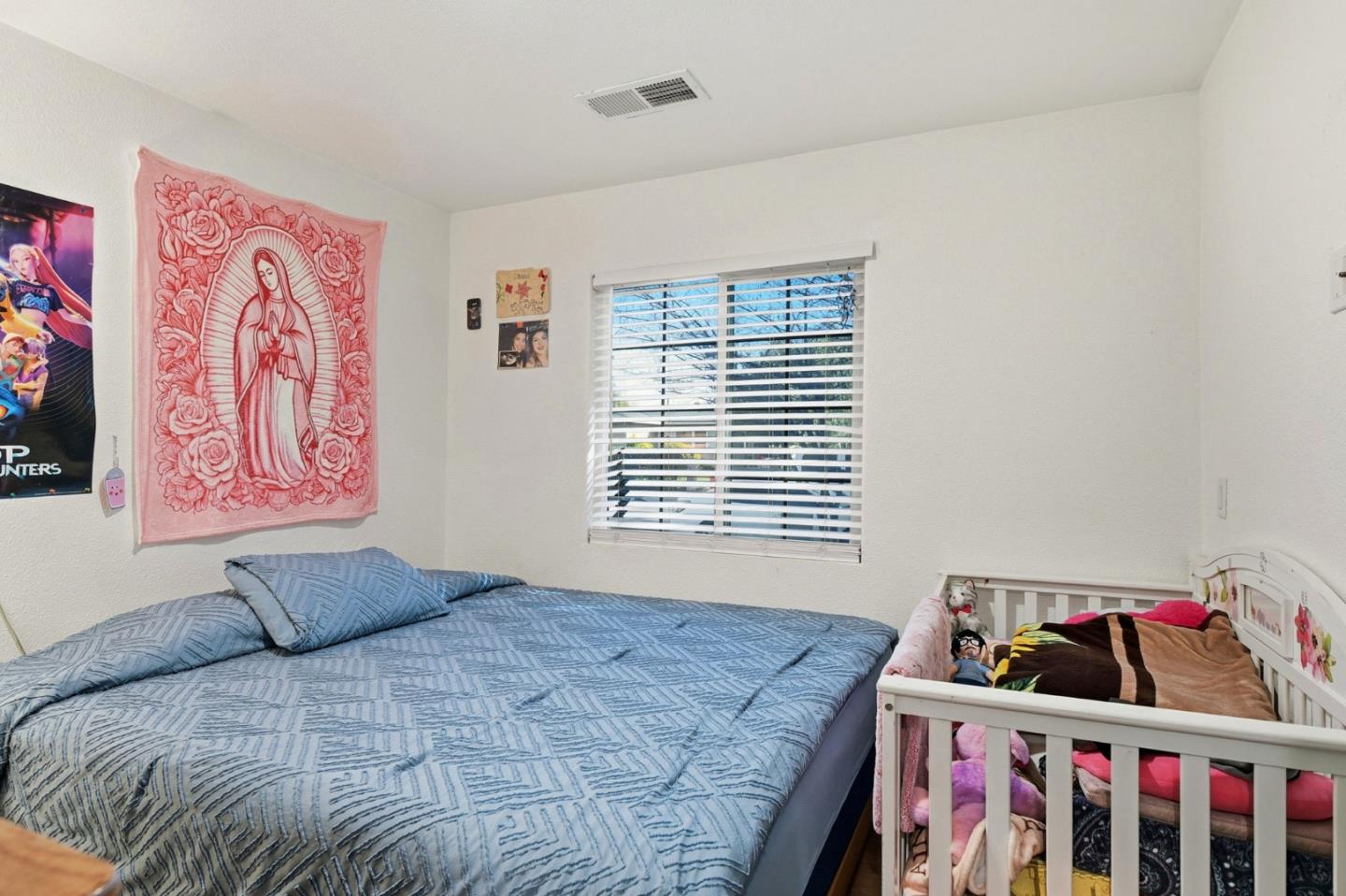 Detail Gallery Image 30 of 39 For 2207 Pacina Dr, San Jose,  CA 95116 - 5 Beds | 2/1 Baths