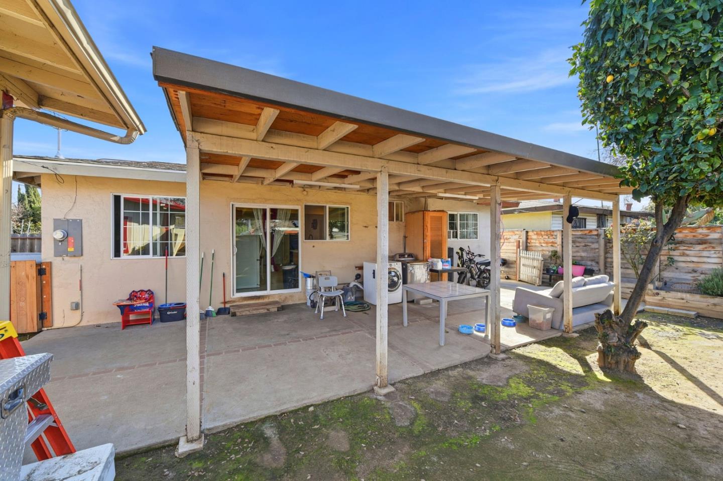 Detail Gallery Image 36 of 39 For 2207 Pacina Dr, San Jose,  CA 95116 - 5 Beds | 2/1 Baths