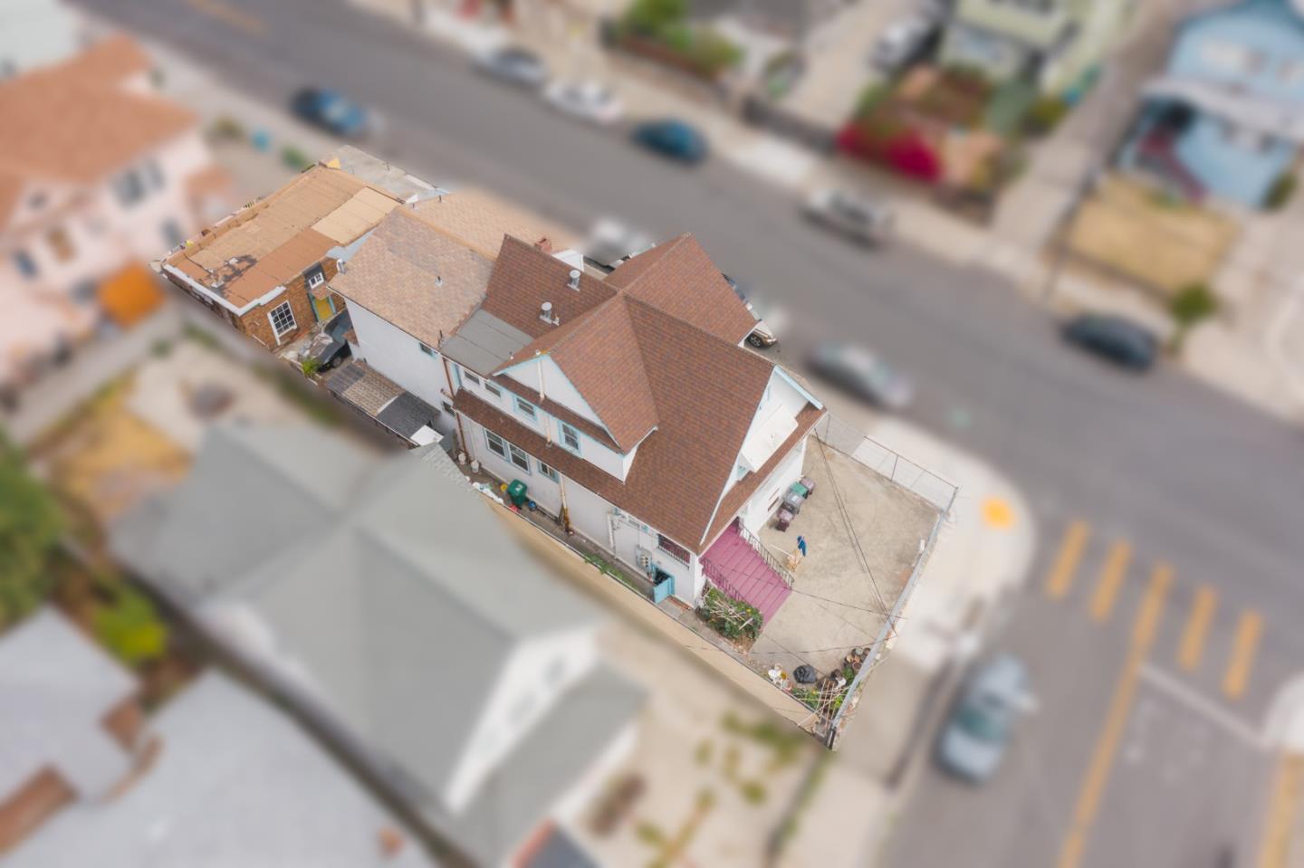 Detail Gallery Image 35 of 43 For 2737 12th Ave, Oakland,  CA 94606 - – Beds | – Baths