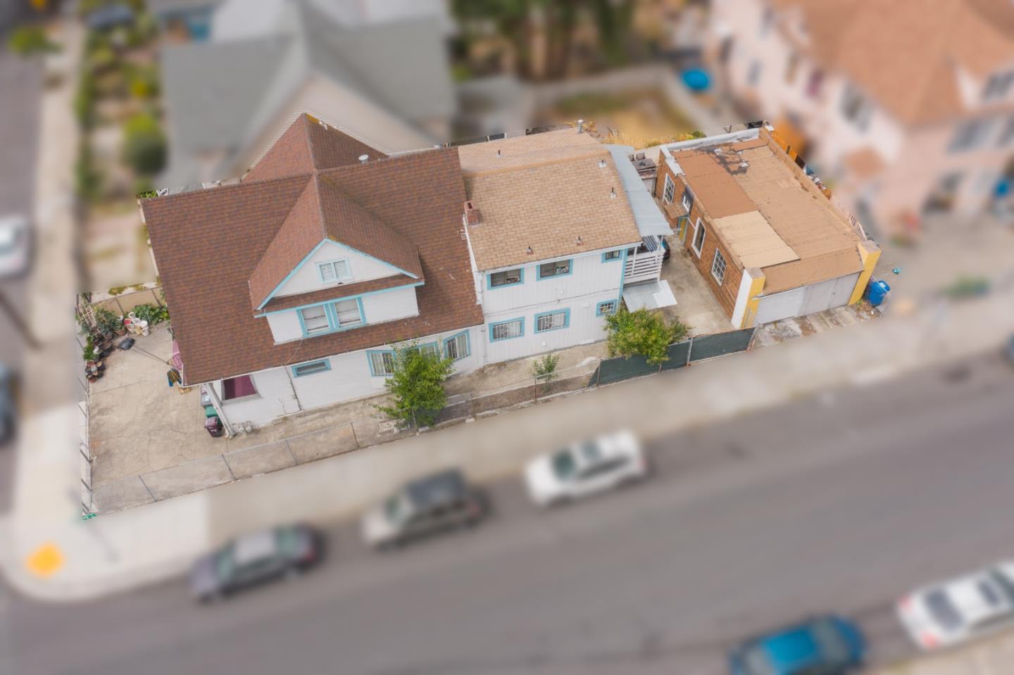 Detail Gallery Image 37 of 43 For 2737 12th Ave, Oakland,  CA 94606 - – Beds | – Baths