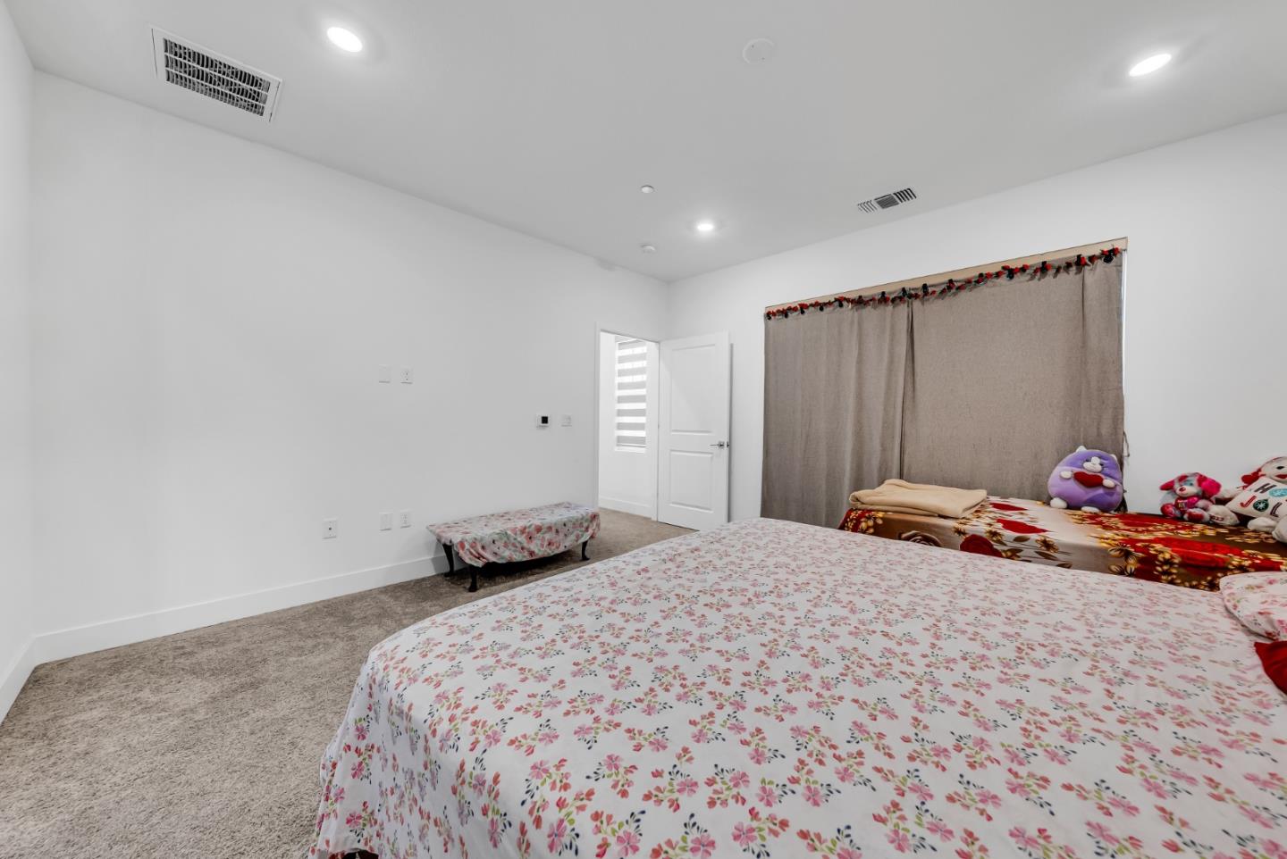 Detail Gallery Image 29 of 41 For 122 W Riverside Pl, Tracy,  CA 95391 - 3 Beds | 2/1 Baths