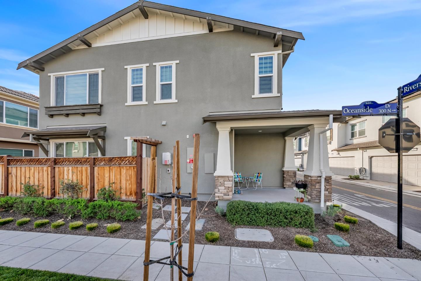 Detail Gallery Image 3 of 41 For 122 W Riverside Pl, Tracy,  CA 95391 - 3 Beds | 2/1 Baths