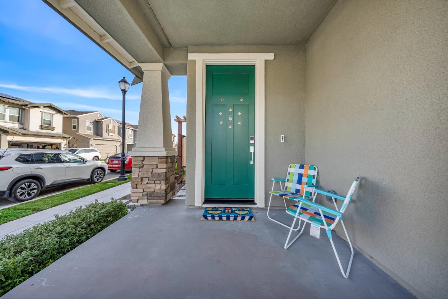 Detail Gallery Image 4 of 41 For 122 W Riverside Pl, Tracy,  CA 95391 - 3 Beds | 2/1 Baths