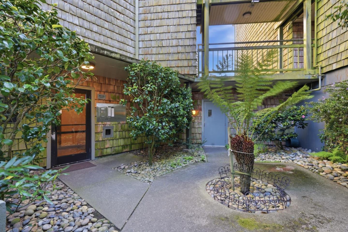 Detail Gallery Image 3 of 27 For 95 Red Rock Way 203m,  San Francisco,  CA 94131 - 0 Beds | 1 Baths