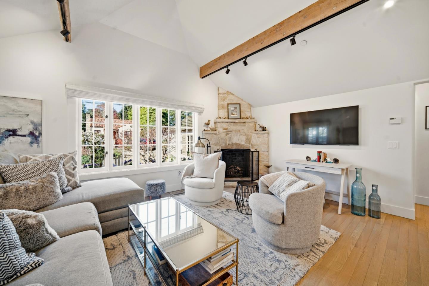 Detail Gallery Image 10 of 35 For 0 Monte Verde 4ne 4th St., Carmel,  CA 93921 - 3 Beds | 2 Baths