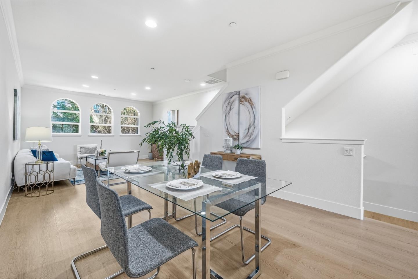 Detail Gallery Image 14 of 38 For 570 Santa Rosalia Ter, Sunnyvale,  CA 94085 - 3 Beds | 3 Baths