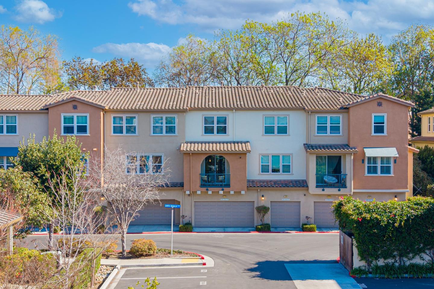 Detail Gallery Image 33 of 38 For 570 Santa Rosalia Ter, Sunnyvale,  CA 94085 - 3 Beds | 3 Baths