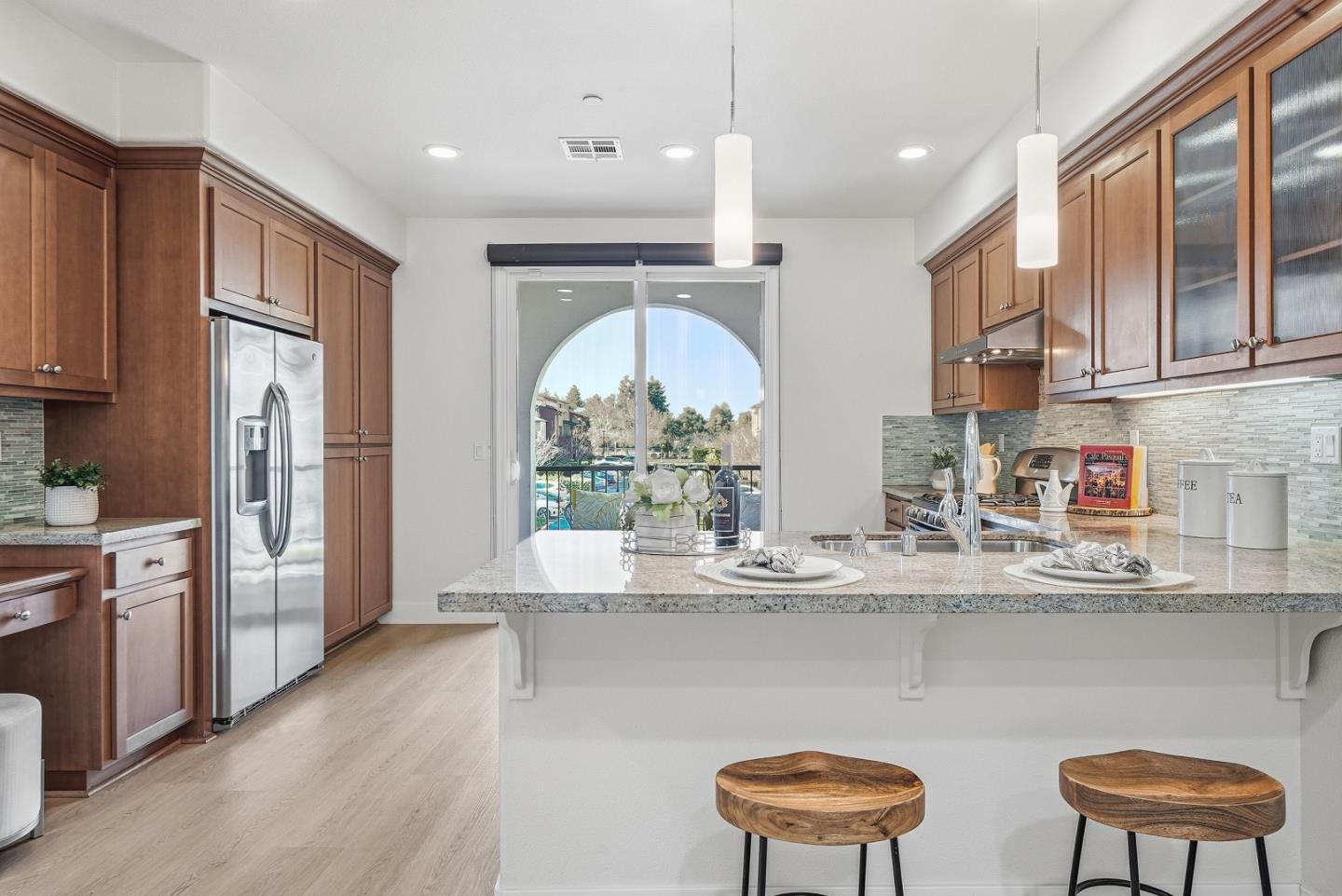 Detail Gallery Image 8 of 38 For 570 Santa Rosalia Ter, Sunnyvale,  CA 94085 - 3 Beds | 3 Baths