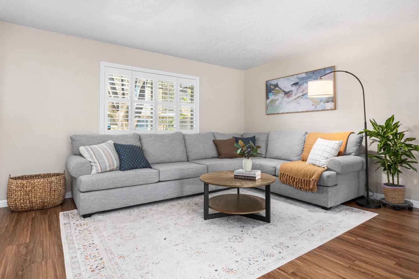 Detail Gallery Image 4 of 39 For 7066 Cypress Point Ct, San Jose,  CA 95139 - 3 Beds | 2/1 Baths