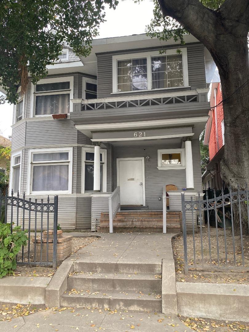 <p>Featured California Listings</p>