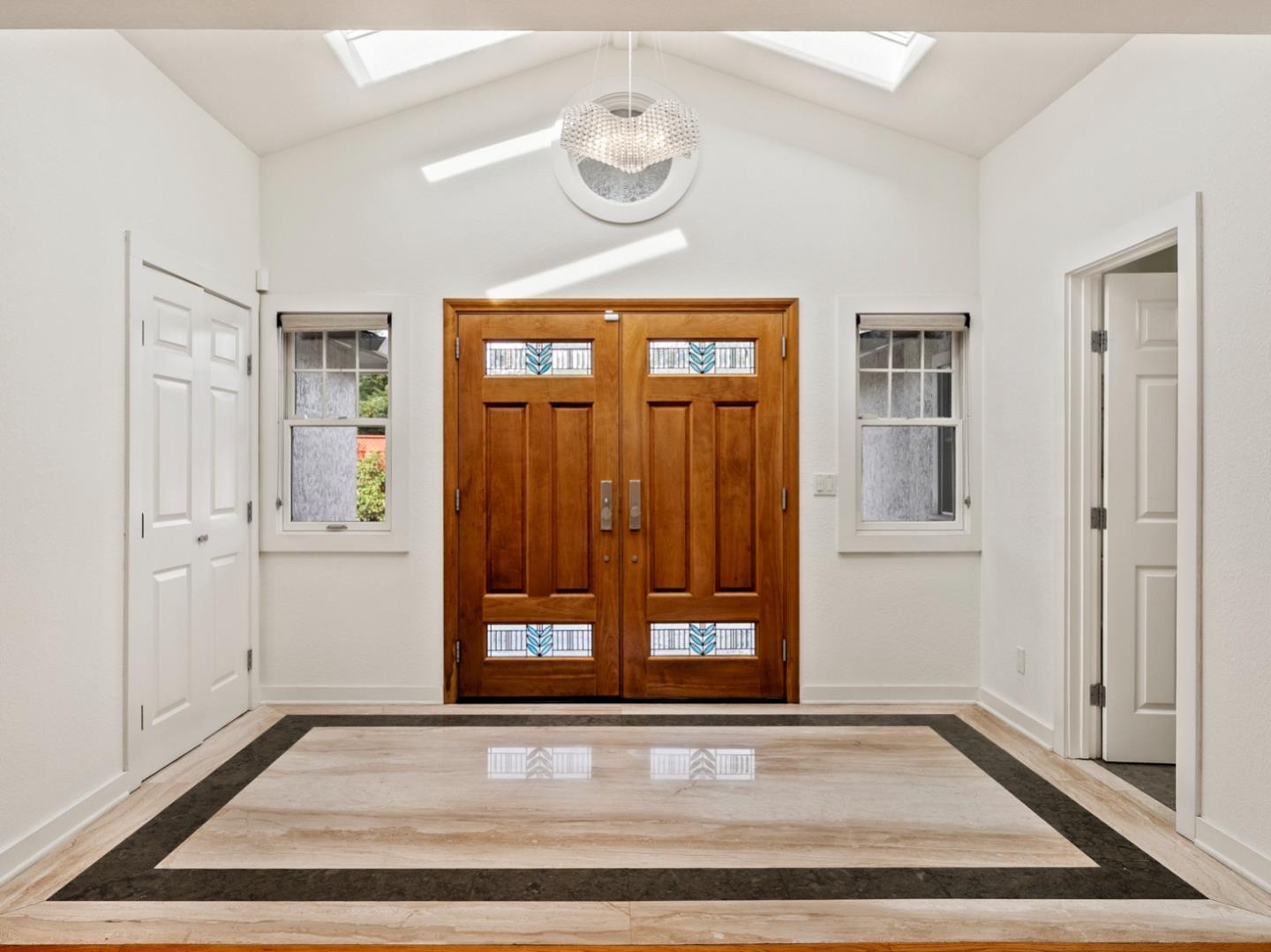 Detail Gallery Image 3 of 74 For 1941 Deodara Dr, Los Altos,  CA 94024 - 5 Beds | 4 Baths