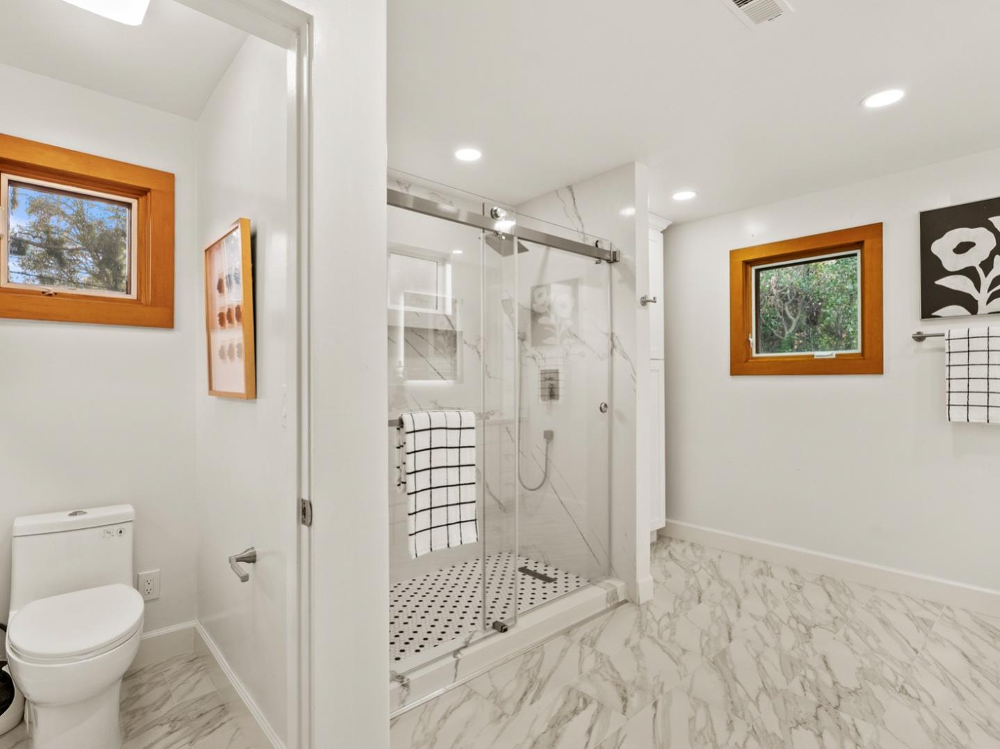 Detail Gallery Image 38 of 74 For 1941 Deodara Dr, Los Altos,  CA 94024 - 5 Beds | 4 Baths