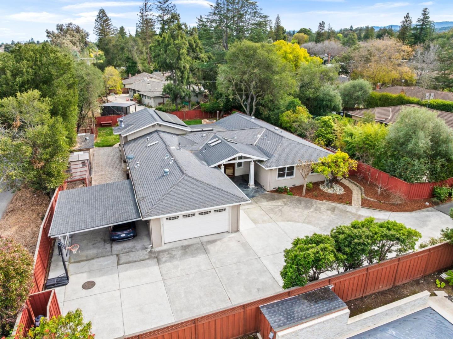 Detail Gallery Image 4 of 74 For 1941 Deodara Dr, Los Altos,  CA 94024 - 5 Beds | 4 Baths