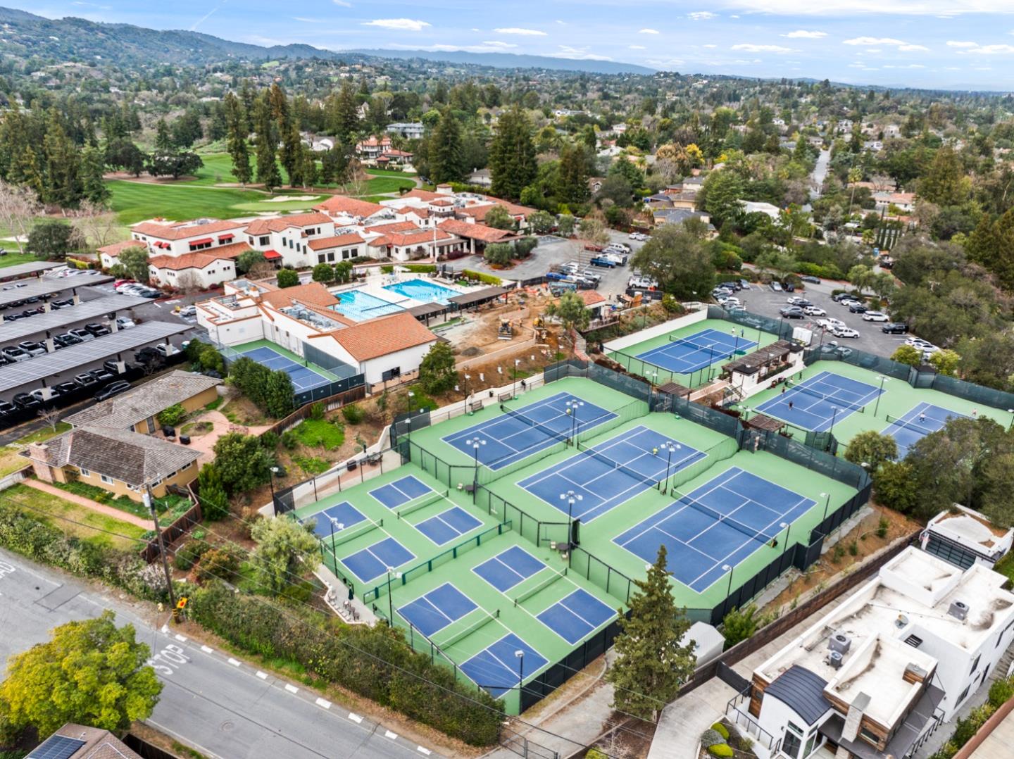 Detail Gallery Image 68 of 74 For 1941 Deodara Dr, Los Altos,  CA 94024 - 5 Beds | 4 Baths