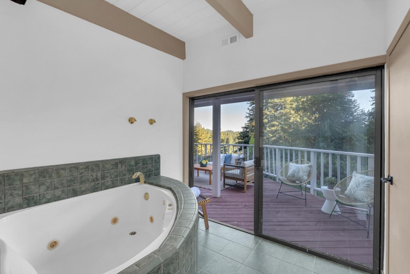 Detail Gallery Image 5 of 47 For 10348 West Dr, Felton,  CA 95018 - 2 Beds | 1/1 Baths