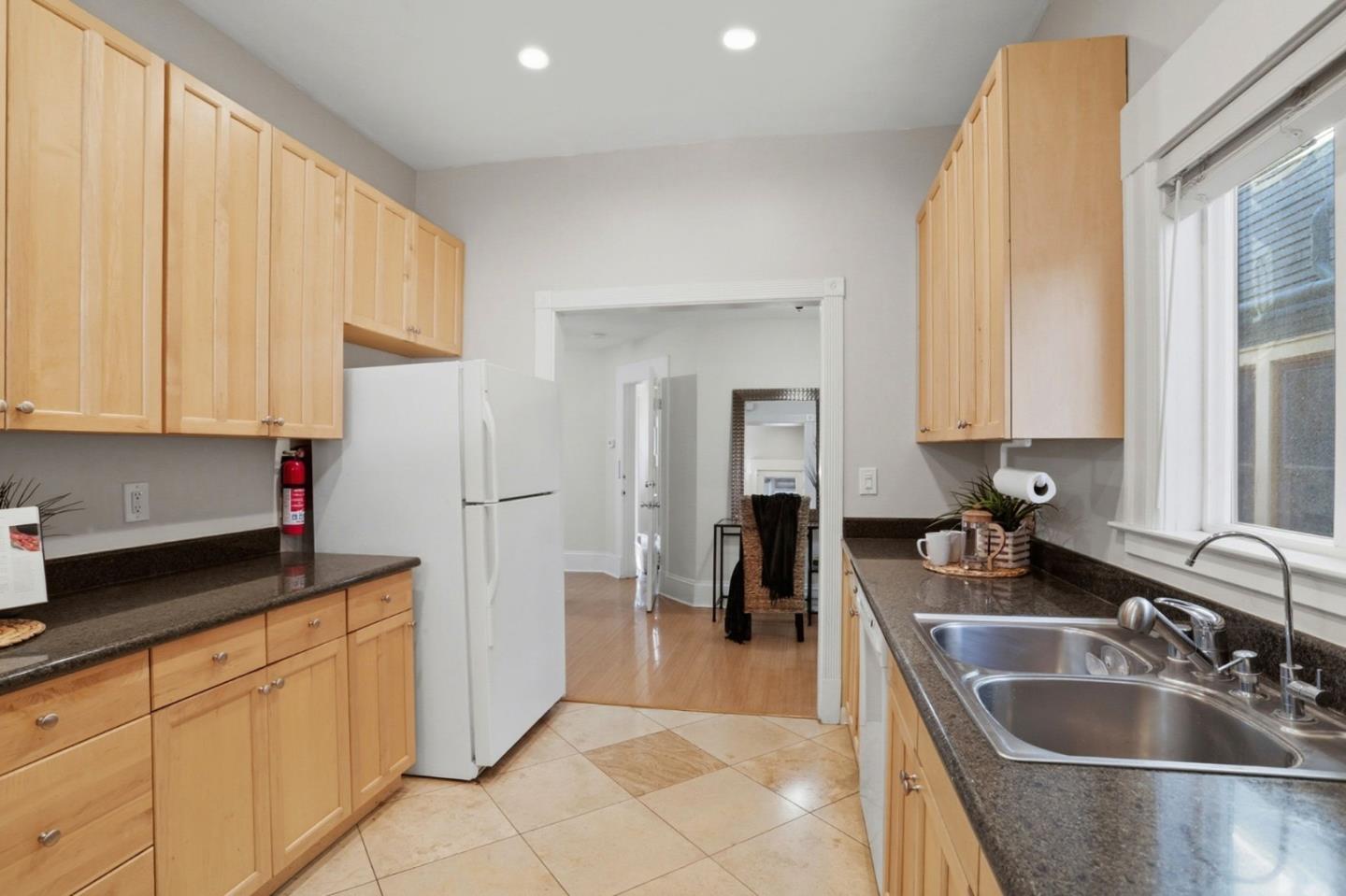 Detail Gallery Image 17 of 40 For 526 S. 5th St, San Jose,  CA 95112 - 4 Beds | 2 Baths