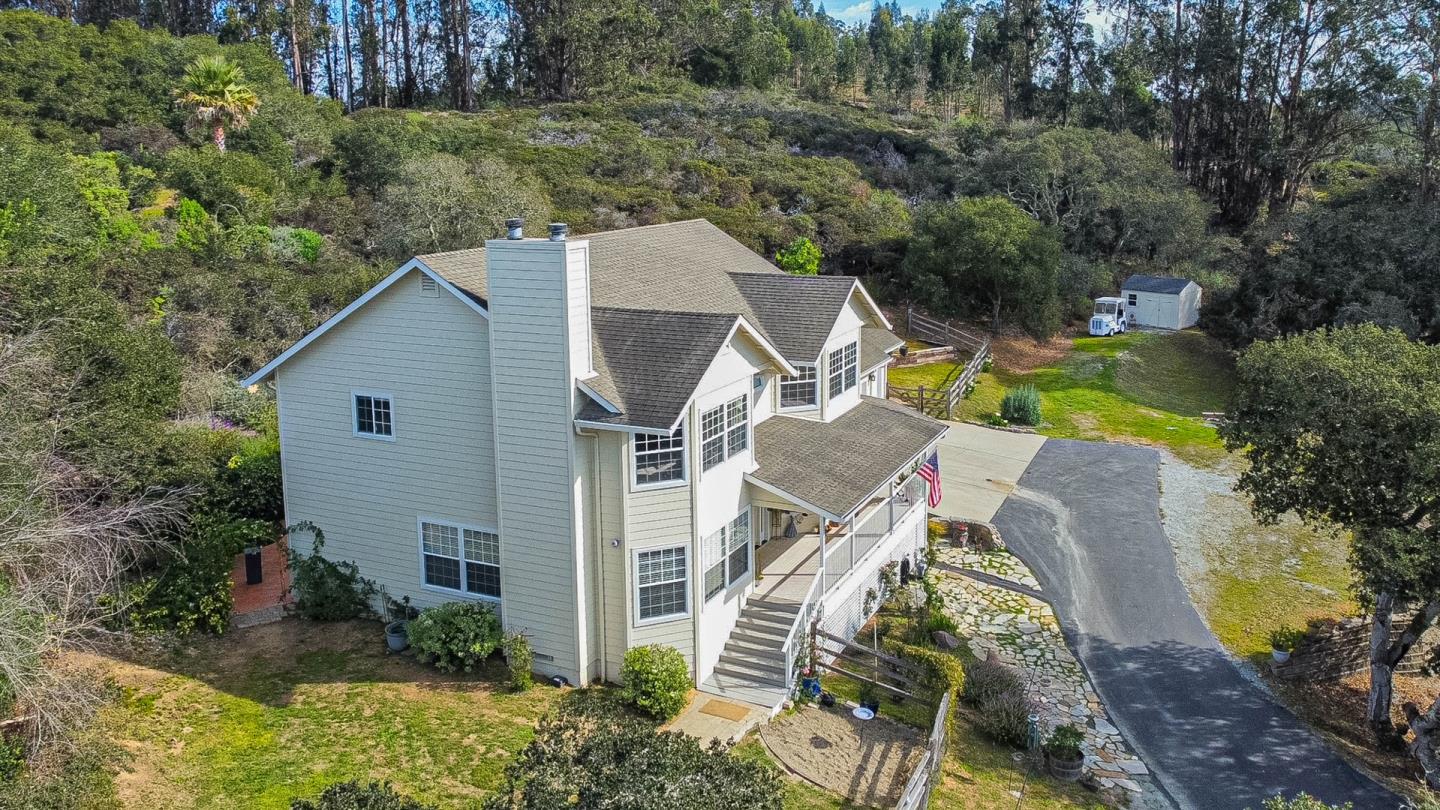 Detail Gallery Image 2 of 65 For 17705 Pond Derosa Ln, Salinas,  CA 93907 - 4 Beds | 3 Baths