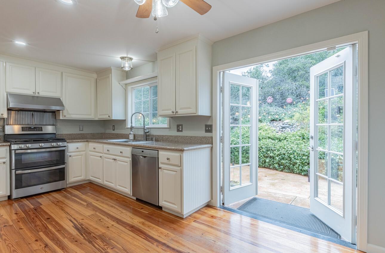 Detail Gallery Image 23 of 65 For 17705 Pond Derosa Ln, Salinas,  CA 93907 - 4 Beds | 3 Baths