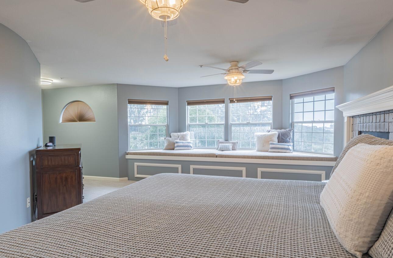 Detail Gallery Image 39 of 65 For 17705 Pond Derosa Ln, Salinas,  CA 93907 - 4 Beds | 3 Baths