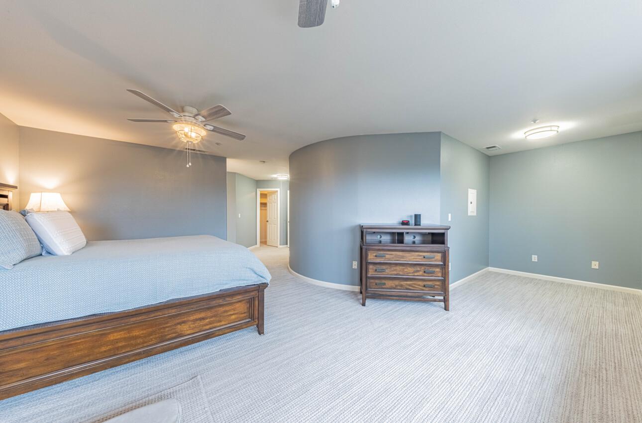 Detail Gallery Image 41 of 65 For 17705 Pond Derosa Ln, Salinas,  CA 93907 - 4 Beds | 3 Baths