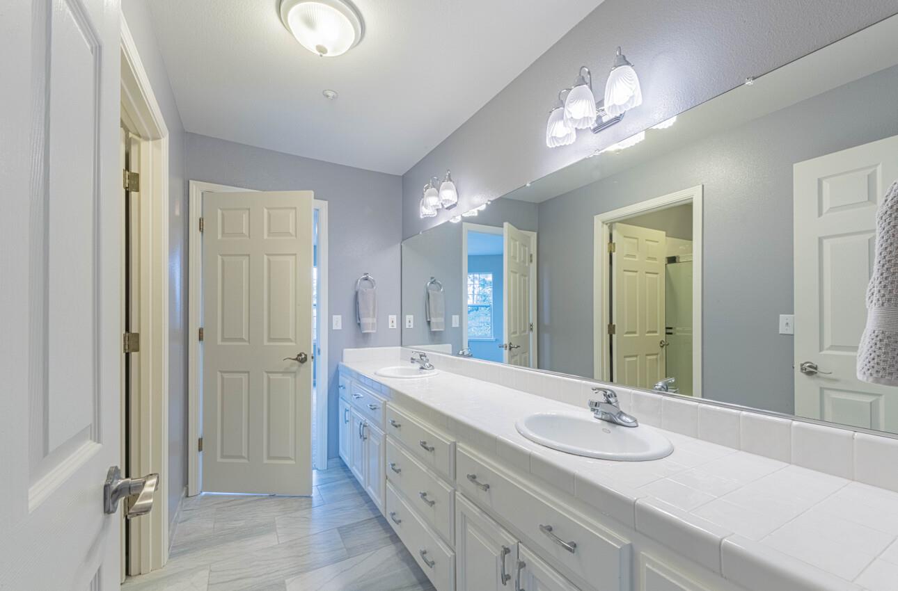 Detail Gallery Image 49 of 65 For 17705 Pond Derosa Ln, Salinas,  CA 93907 - 4 Beds | 3 Baths