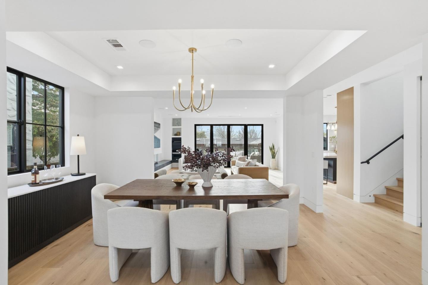 Detail Gallery Image 11 of 69 For 839 Crossway Rd, Burlingame,  CA 94010 - 5 Beds | 4 Baths