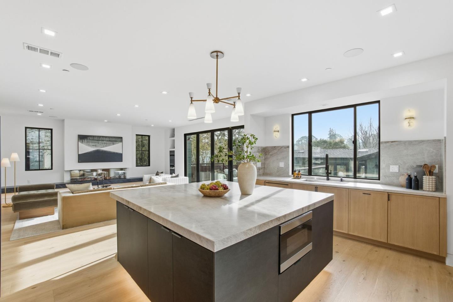 Detail Gallery Image 15 of 69 For 839 Crossway Rd, Burlingame,  CA 94010 - 5 Beds | 4 Baths