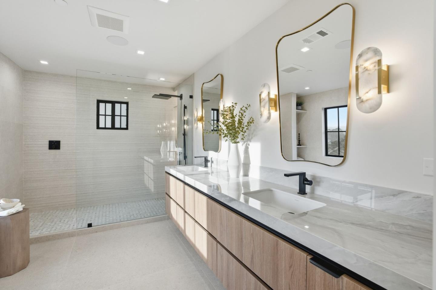 Detail Gallery Image 34 of 69 For 839 Crossway Rd, Burlingame,  CA 94010 - 5 Beds | 4 Baths