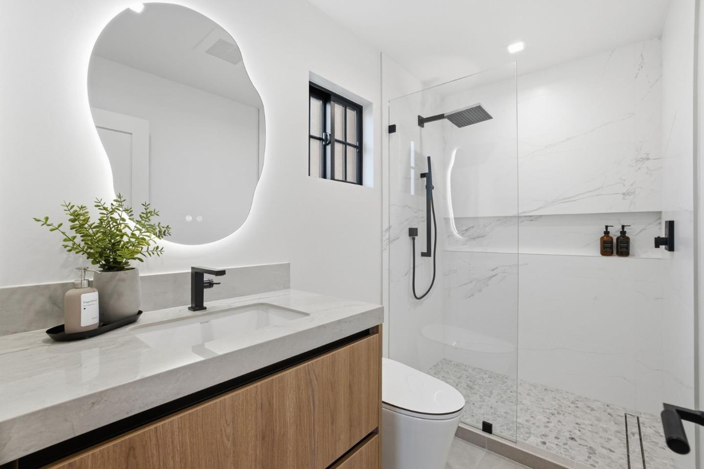 Detail Gallery Image 38 of 69 For 839 Crossway Rd, Burlingame,  CA 94010 - 5 Beds | 4 Baths