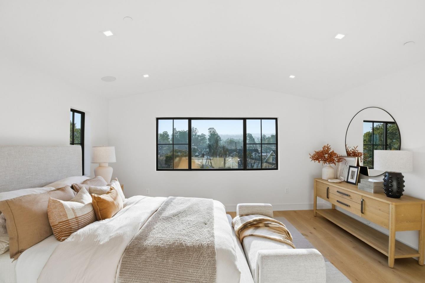 Detail Gallery Image 46 of 69 For 839 Crossway Rd, Burlingame,  CA 94010 - 5 Beds | 4 Baths