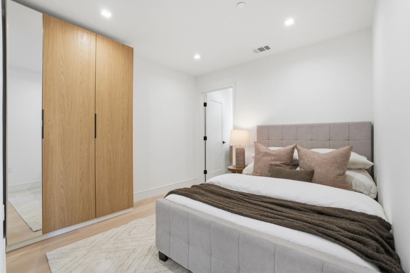 Detail Gallery Image 58 of 69 For 839 Crossway Rd, Burlingame,  CA 94010 - 5 Beds | 4 Baths