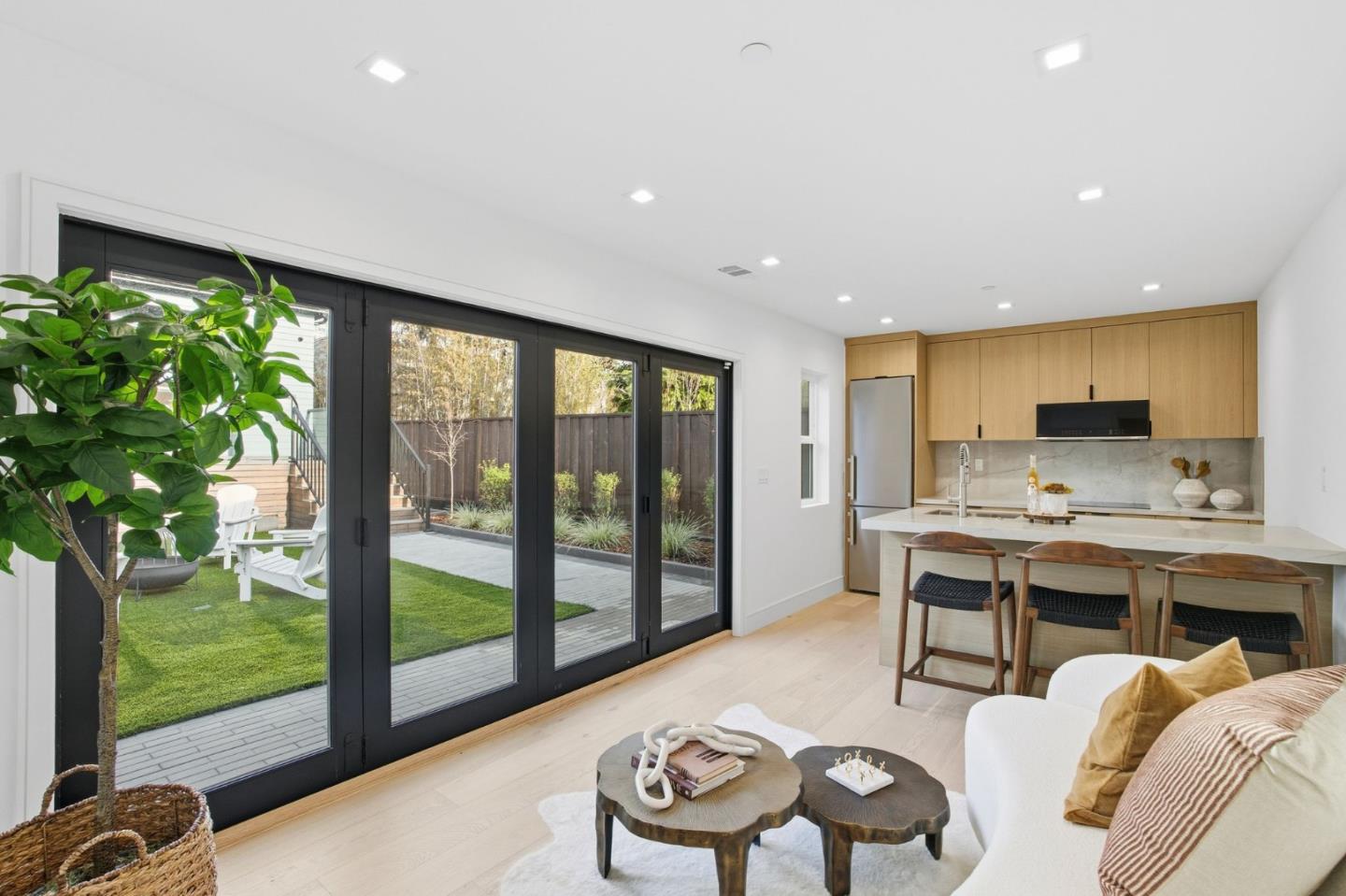 Detail Gallery Image 60 of 69 For 839 Crossway Rd, Burlingame,  CA 94010 - 5 Beds | 4 Baths