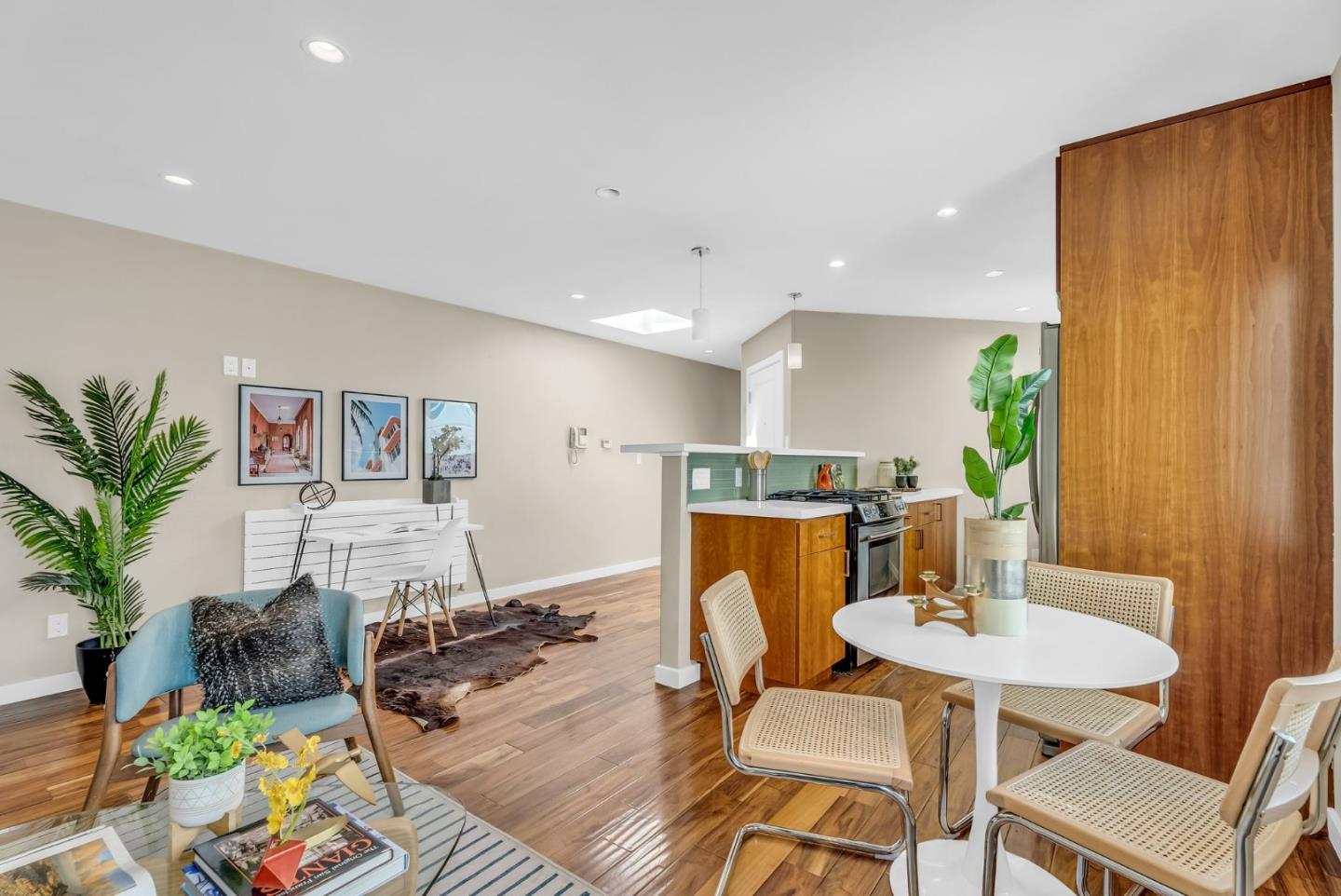 Detail Gallery Image 4 of 48 For 733 Chestnut St #7,  San Francisco,  CA 94133 - 1 Beds | 1 Baths