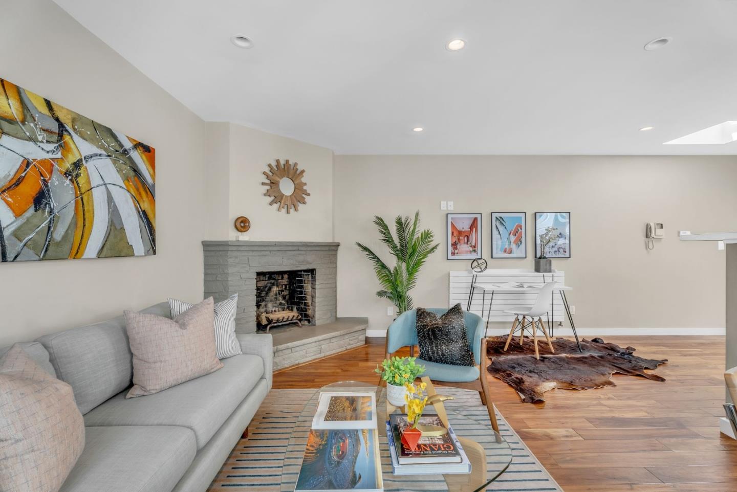 Detail Gallery Image 5 of 48 For 733 Chestnut St #7,  San Francisco,  CA 94133 - 1 Beds | 1 Baths