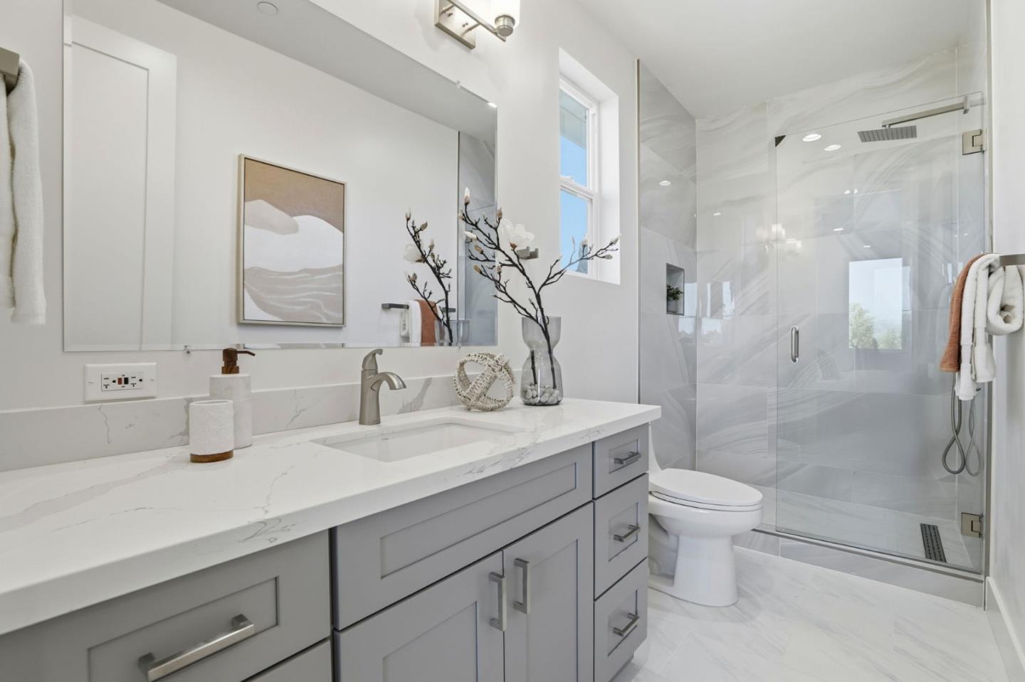 Detail Gallery Image 38 of 59 For 1685 Zinnia Ln, San Jose,  CA 95124 - 5 Beds | 5/1 Baths