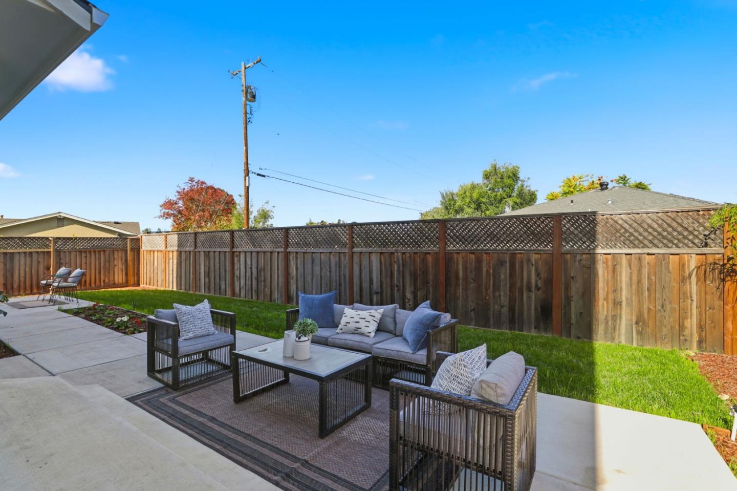 Detail Gallery Image 43 of 59 For 1685 Zinnia Ln, San Jose,  CA 95124 - 5 Beds | 5/1 Baths