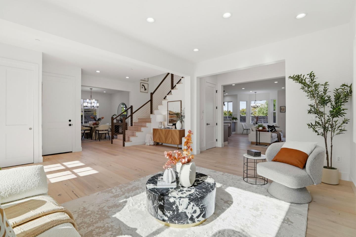 Detail Gallery Image 7 of 59 For 1685 Zinnia Ln, San Jose,  CA 95124 - 5 Beds | 5/1 Baths