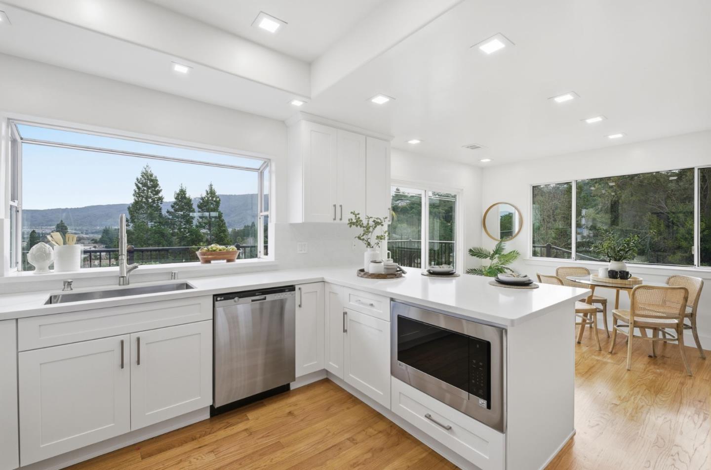 Detail Gallery Image 12 of 84 For 1501 Welburn Ave, Gilroy,  CA 95020 - 4 Beds | 3 Baths