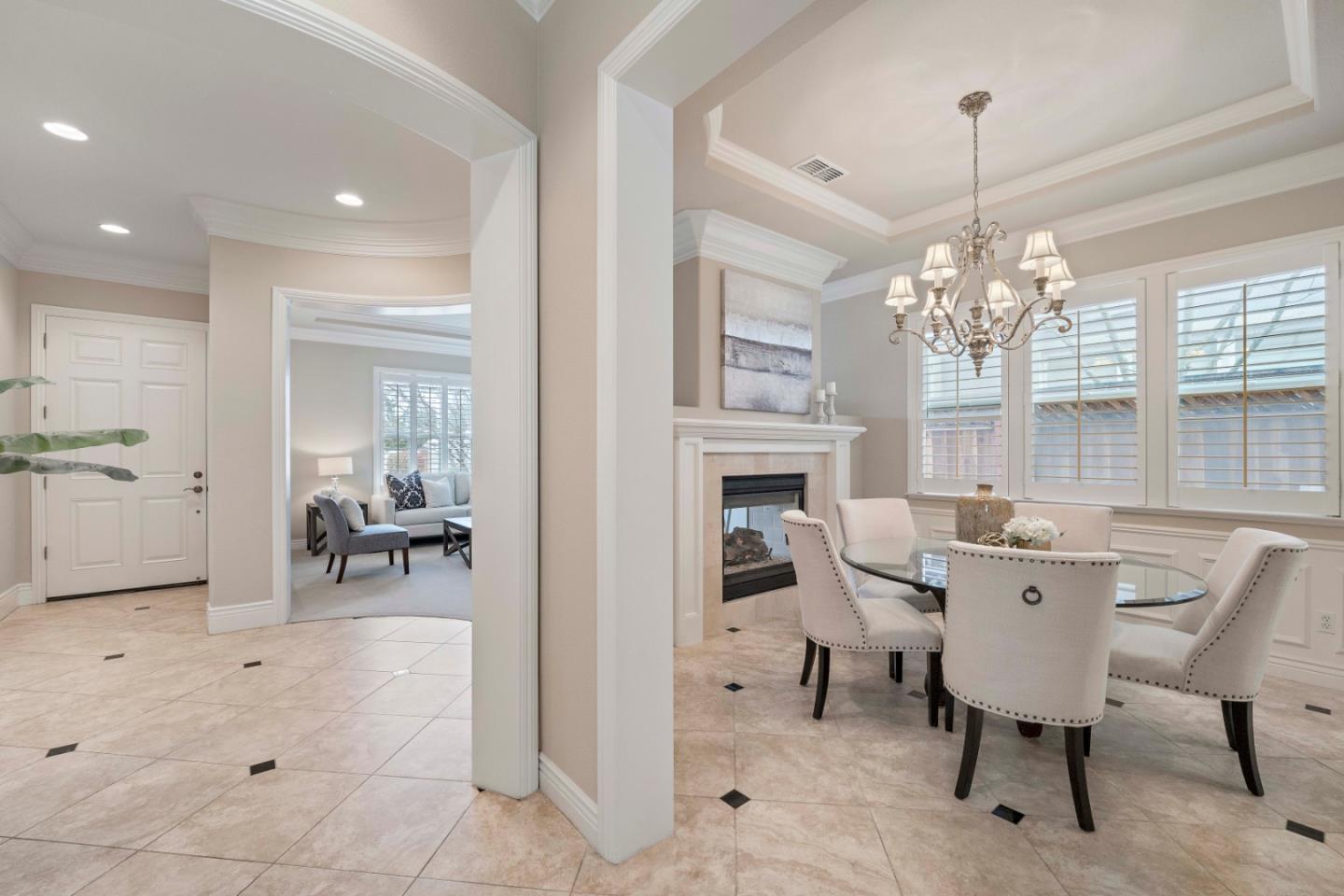 Detail Gallery Image 14 of 82 For 5958 Allen Ave, San Jose,  CA 95123 - 5 Beds | 3/1 Baths