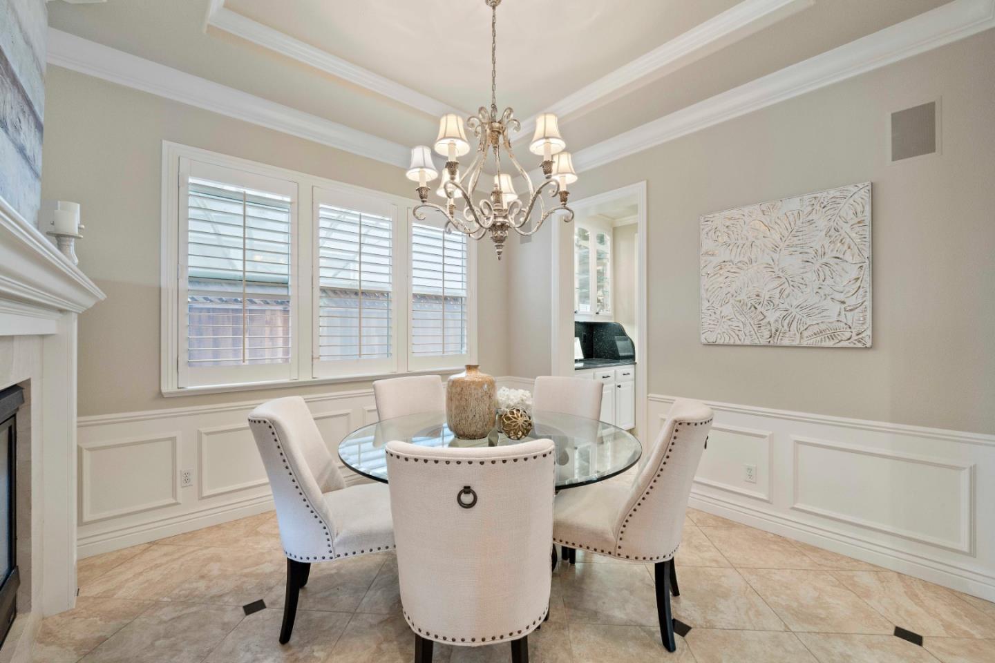 Detail Gallery Image 15 of 82 For 5958 Allen Ave, San Jose,  CA 95123 - 5 Beds | 3/1 Baths