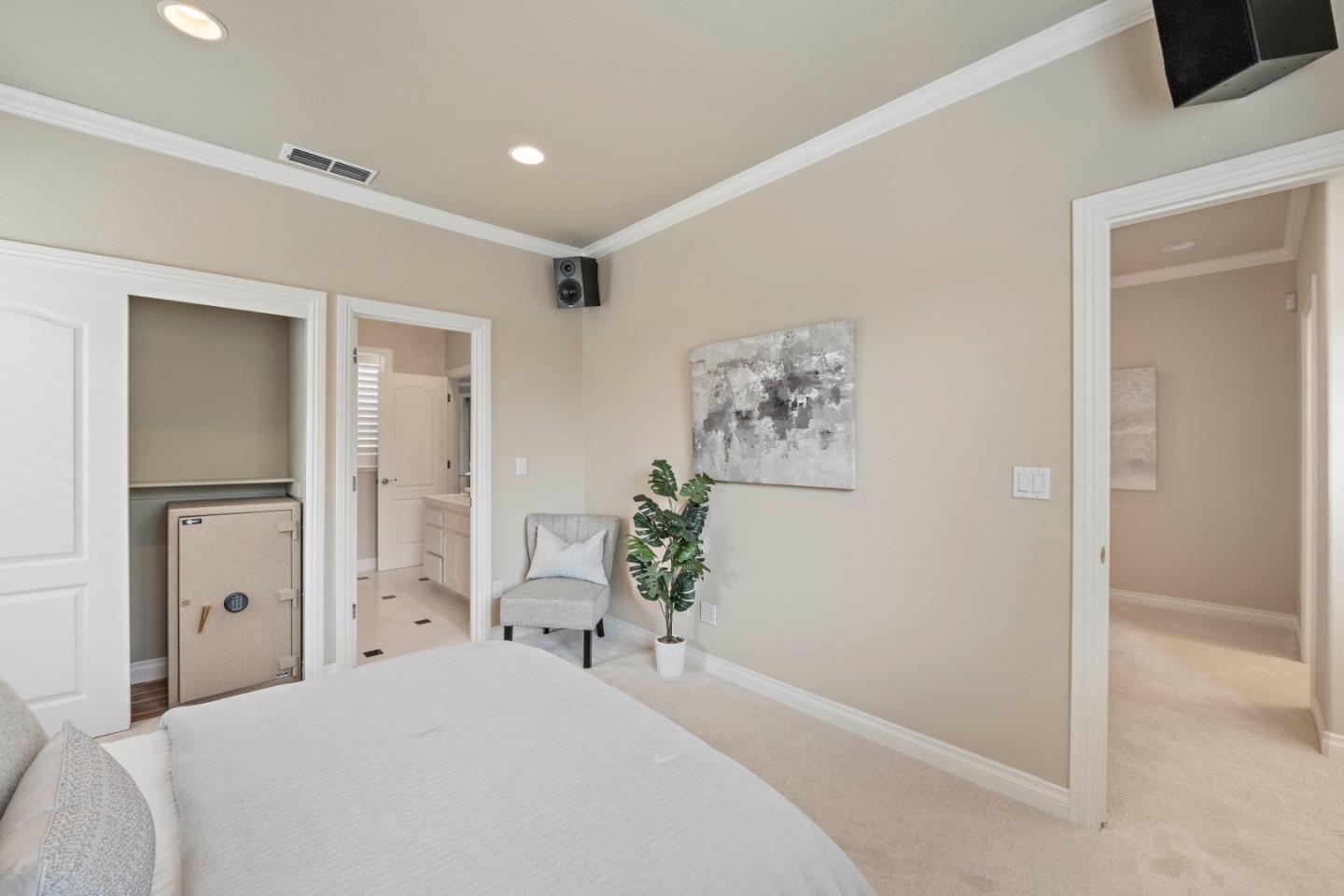 Detail Gallery Image 47 of 82 For 5958 Allen Ave, San Jose,  CA 95123 - 5 Beds | 3/1 Baths