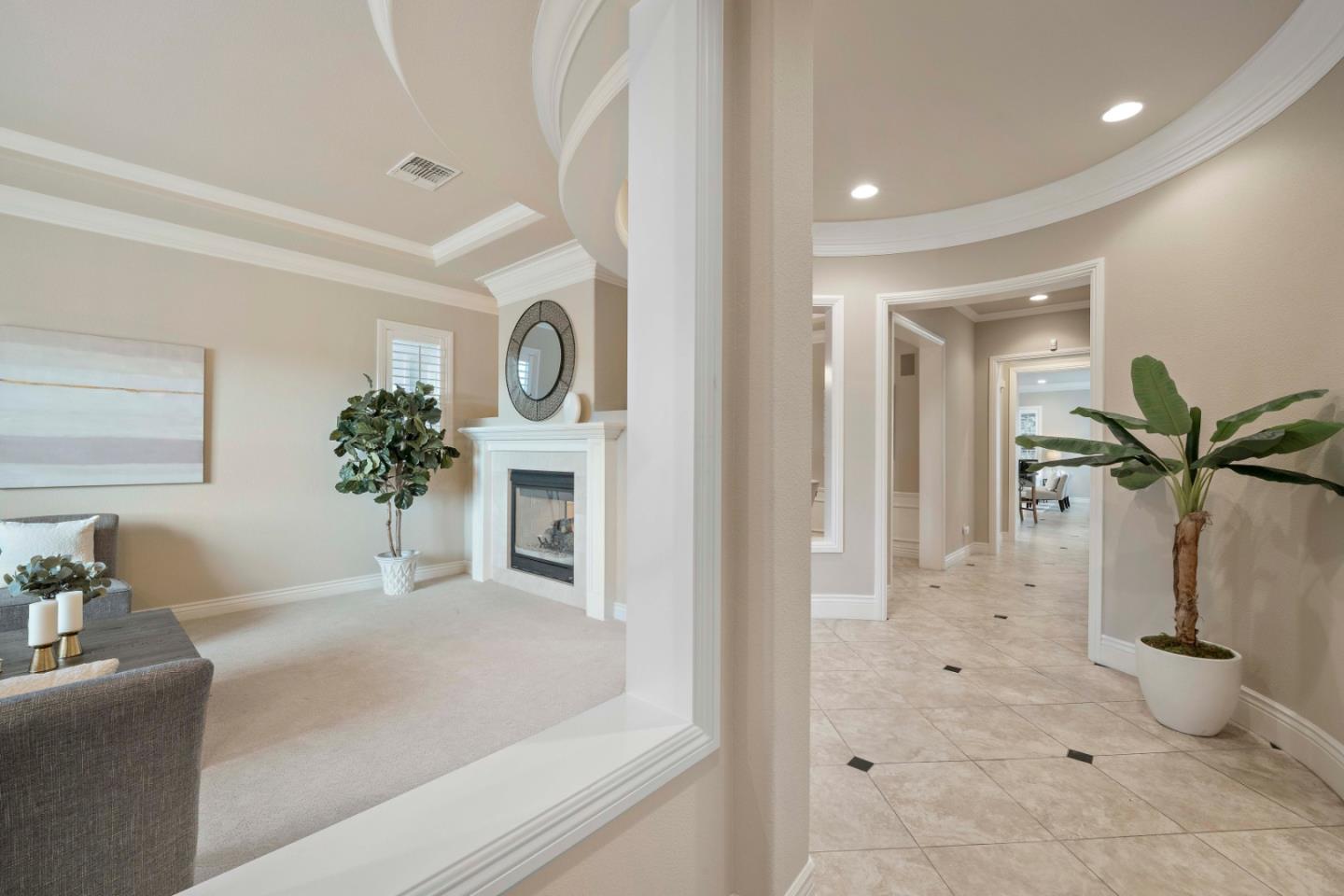 Detail Gallery Image 8 of 82 For 5958 Allen Ave, San Jose,  CA 95123 - 5 Beds | 3/1 Baths