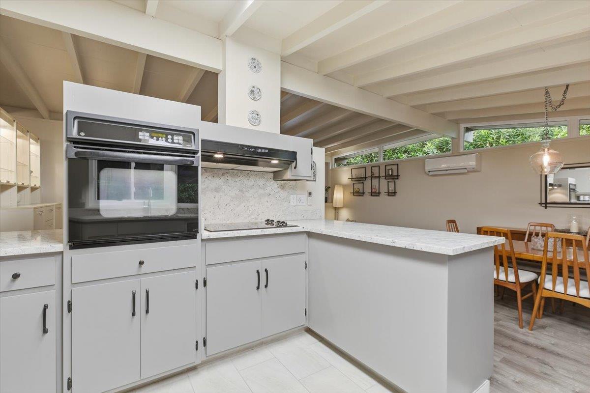 Detail Gallery Image 16 of 29 For 2640 Elmdale Ct, Palo Alto,  CA 94303 - 4 Beds | 3 Baths