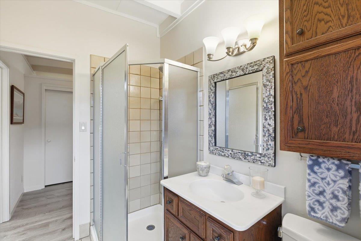 Detail Gallery Image 22 of 29 For 2640 Elmdale Ct, Palo Alto,  CA 94303 - 4 Beds | 3 Baths