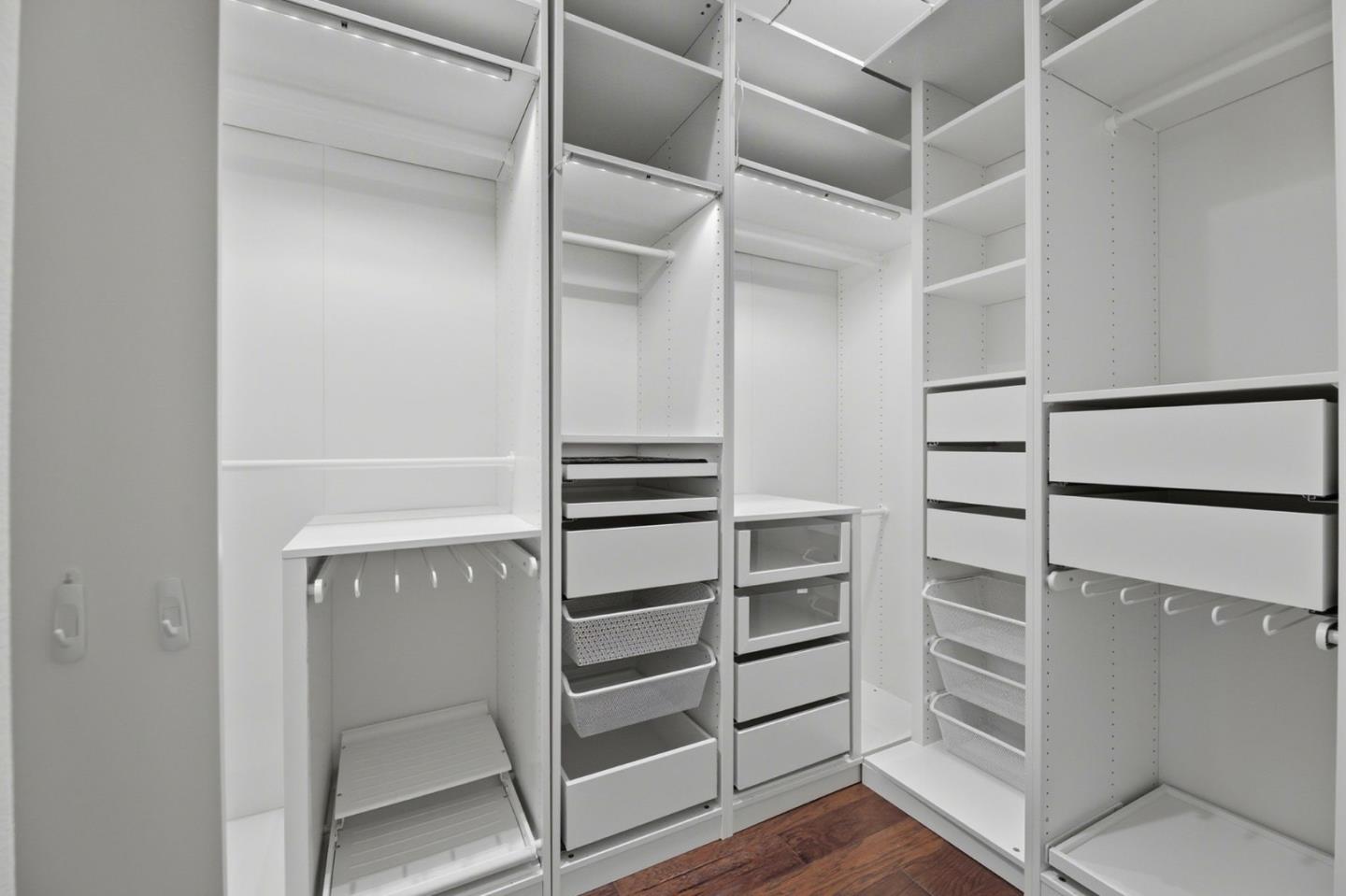 Detail Gallery Image 21 of 26 For 129 Paperbark Ter, Sunnyvale,  CA 94086 - 4 Beds | 3/1 Baths