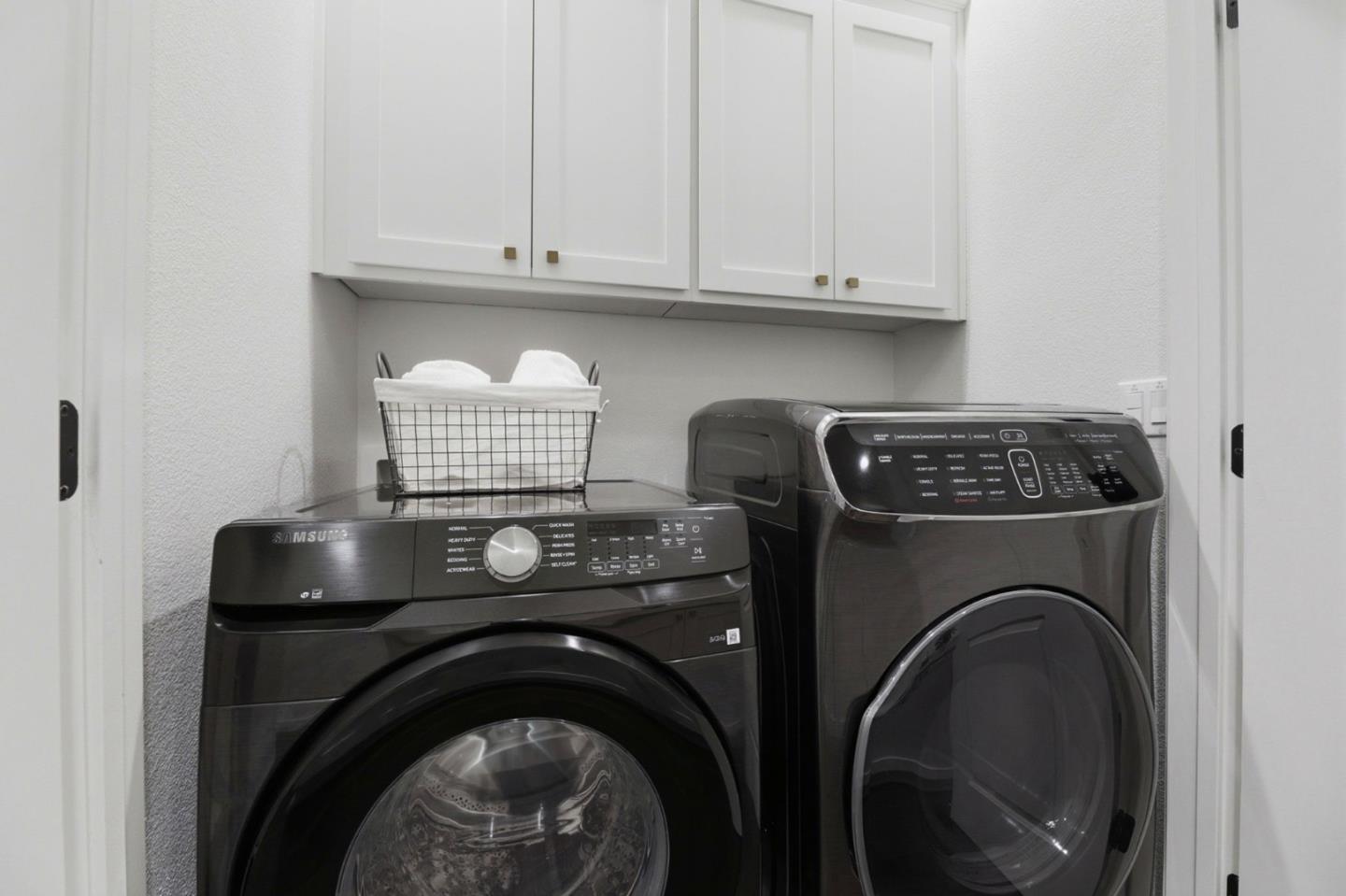 Detail Gallery Image 22 of 26 For 129 Paperbark Ter, Sunnyvale,  CA 94086 - 4 Beds | 3/1 Baths