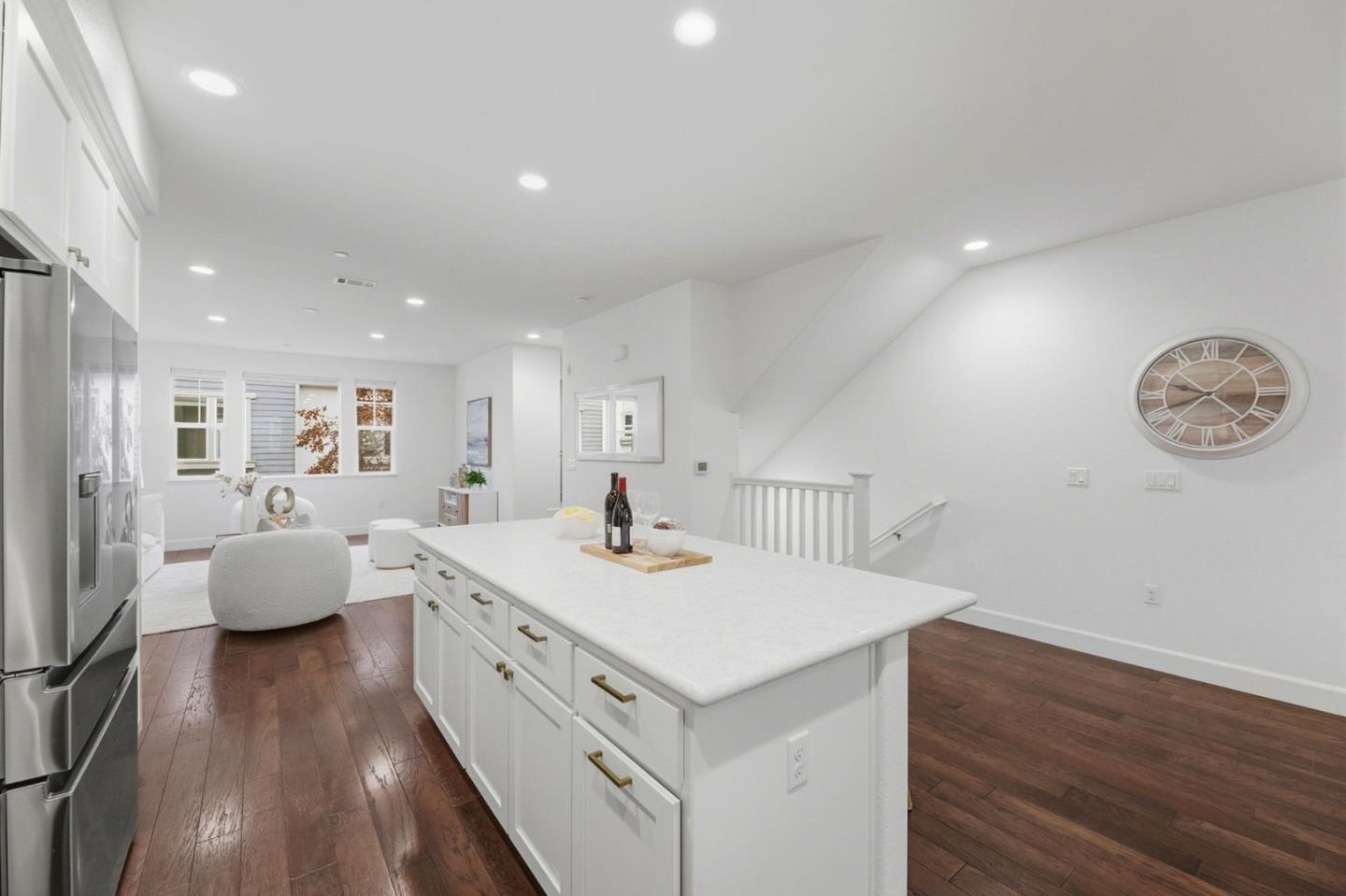 Detail Gallery Image 9 of 26 For 129 Paperbark Ter, Sunnyvale,  CA 94086 - 4 Beds | 3/1 Baths