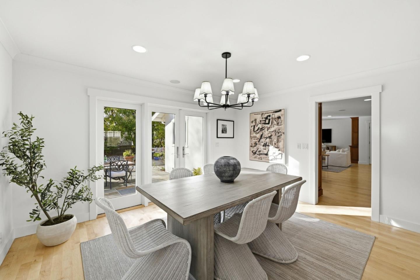 Detail Gallery Image 15 of 44 For 131 Ann Arbor Dr, Los Gatos,  CA 95032 - 4 Beds | 2/1 Baths