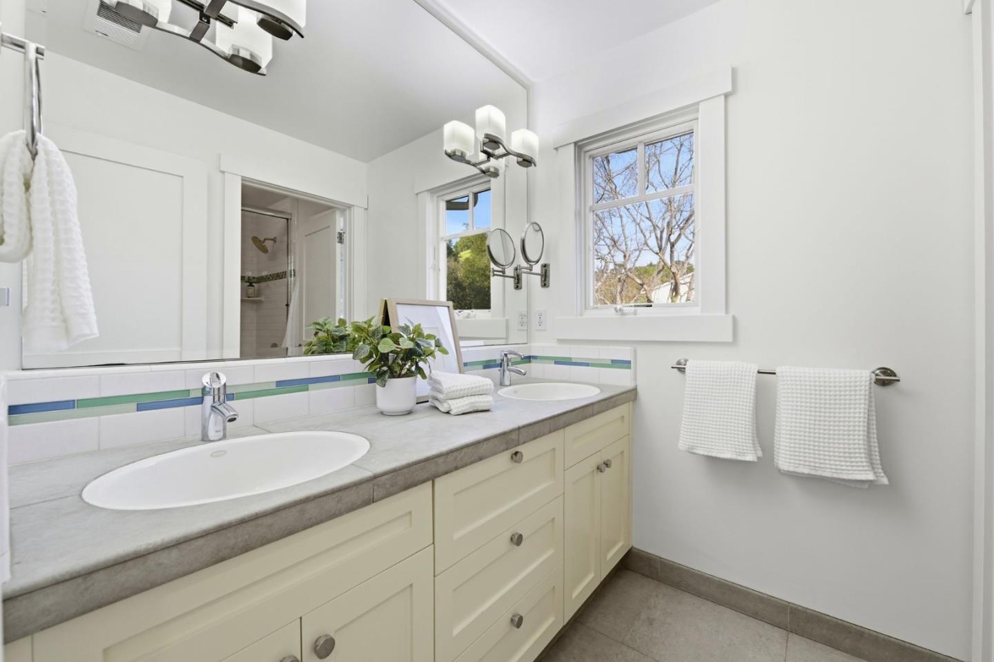 Detail Gallery Image 35 of 44 For 131 Ann Arbor Dr, Los Gatos,  CA 95032 - 4 Beds | 2/1 Baths