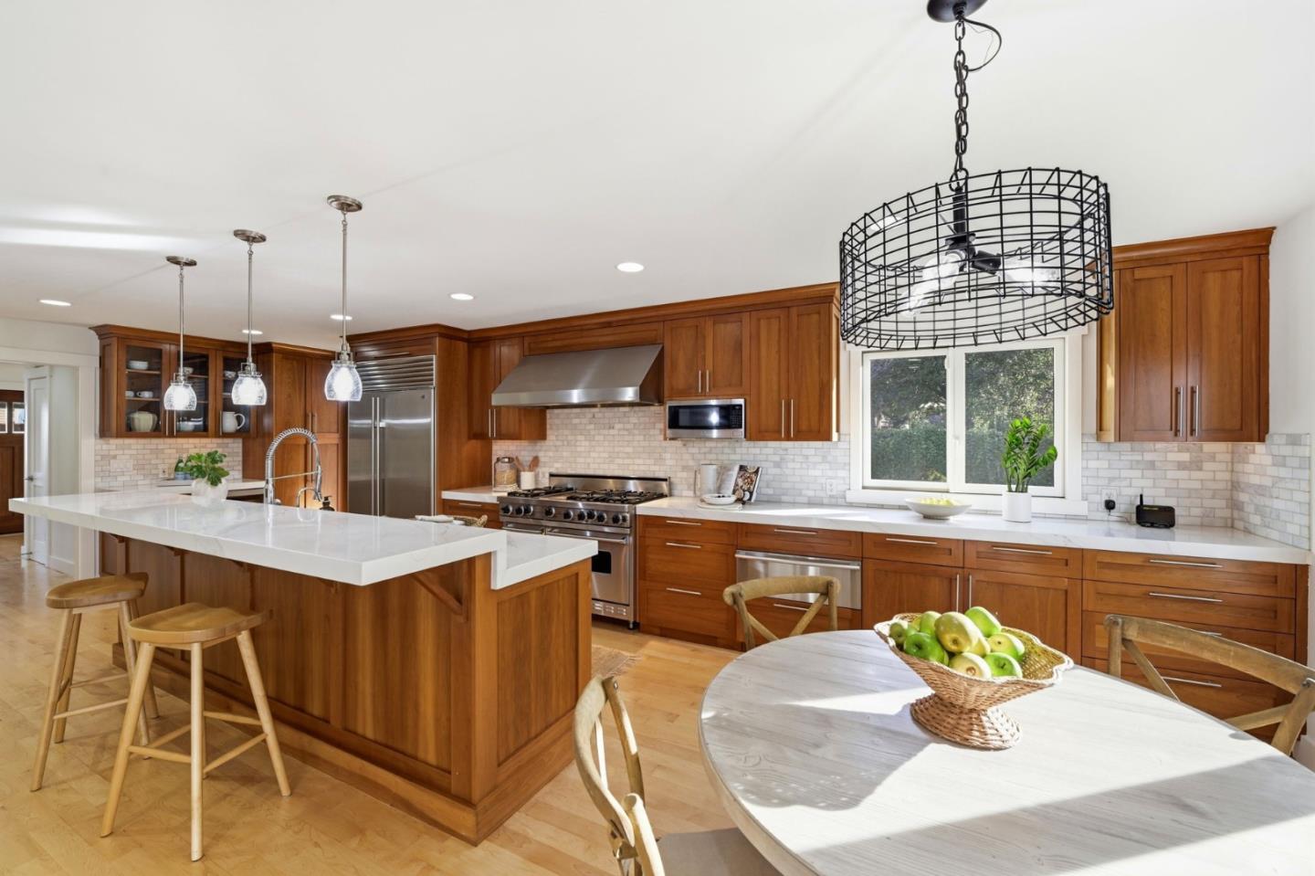 Detail Gallery Image 9 of 44 For 131 Ann Arbor Dr, Los Gatos,  CA 95032 - 4 Beds | 2/1 Baths